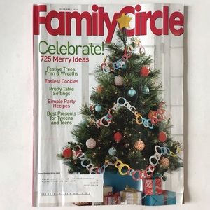 Vintage 2006 Family Circle Magazine December Celebrate Christmas 725 Merry Ideas